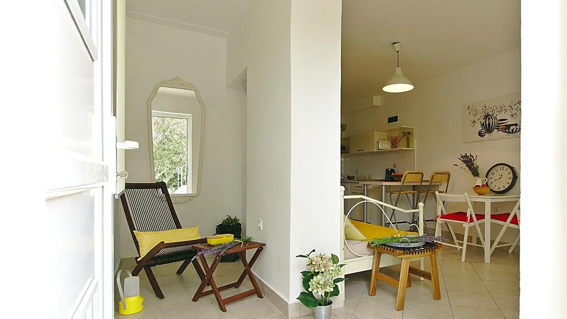 Apartments With Parking Spaces Novi Vinodolski - 24716 0*,